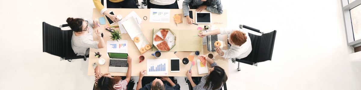 group-of-business-53MFKHJ